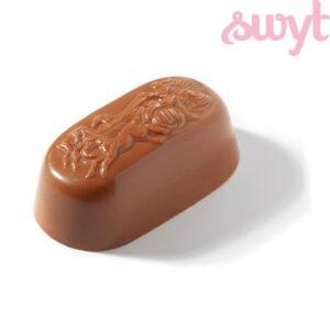 Melkchocolade bonbon met praliné vulling